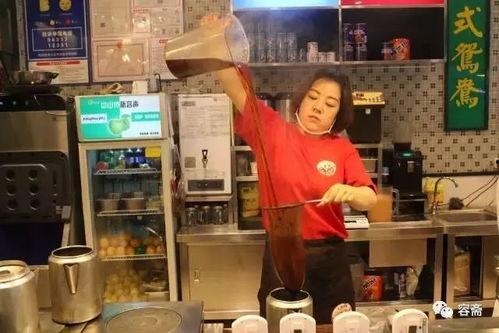 丝袜奶茶爆料视频在线播放,揭秘网红饮品背后的秘密  第2张