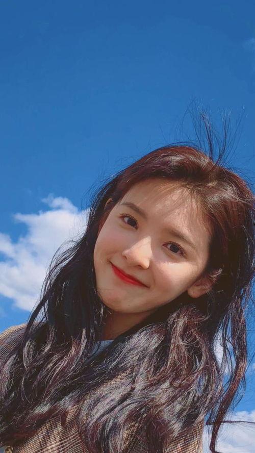 圈内爆料章若楠背景视频,圈内爆料揭示她的神秘身世  第3张