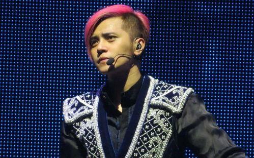 娱乐圈吃瓜占卜大师是谁,揭秘神秘占卜大师背后的故事  第3张 娱乐圈吃瓜占卜大师是谁,揭秘神秘占卜大师背后的故事  第3张