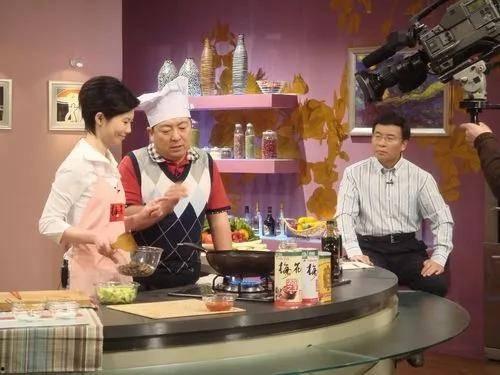 美食博主七七 爆料视频,美食博主独家爆料，带你探秘美食背后的故事  第2张