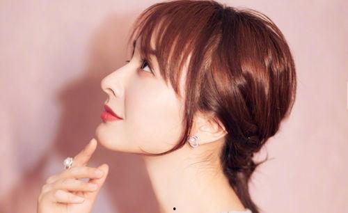 吴昕爆料赵奕钦视频播放,视频播放引发热议