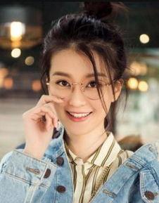 乔欣爆料杨紫肖战视频,揭秘娱乐圈幕后真相  第2张 乔欣爆料杨紫肖战视频,揭秘娱乐圈幕后真相  第2张