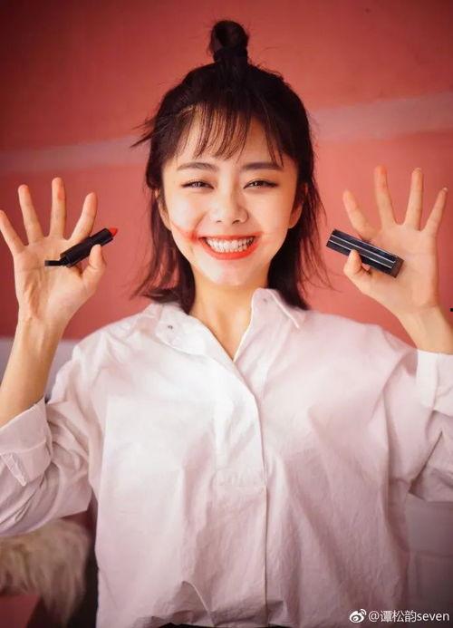 谭松韵爆料杨幂恋情视频,甜蜜互动引网友热议  第3张